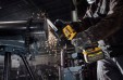 Превью картинка Угловая шлифовальная машина DeWalt DCG440N