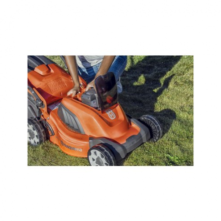 Газонокосилка аккумуляторная Husqvarna LC 141VLi Газонокосилка аккумуляторная Husqvarna LC 141VLi