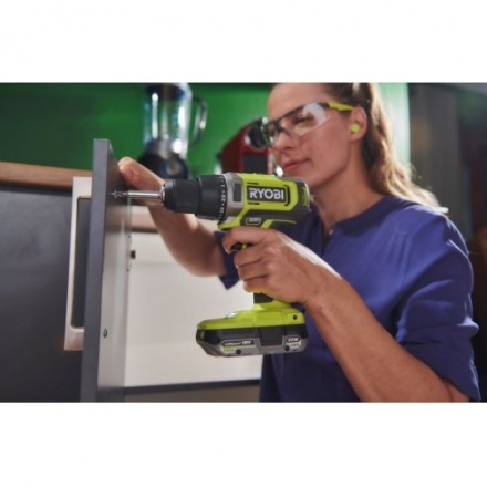 Дрель-шуруповерт аккумуляторная Ryobi HP RDD18-2C42S Дрель-шуруповерт аккумуляторная Ryobi HP RDD18-2C42S