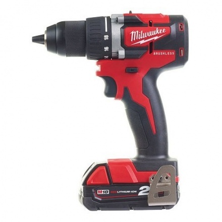 Дрель-шуруповерт аккумуляторная Milwaukee M18 CBLDD-202C