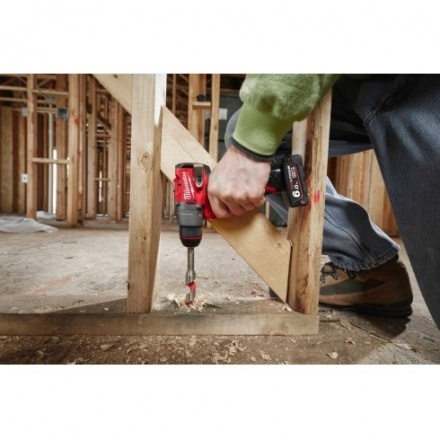 Дрель-шуруповерт аккумуляторная Milwaukee M12 FDD2-202X Дрель-шуруповерт аккумуляторная Milwaukee M12 FDD2-202X