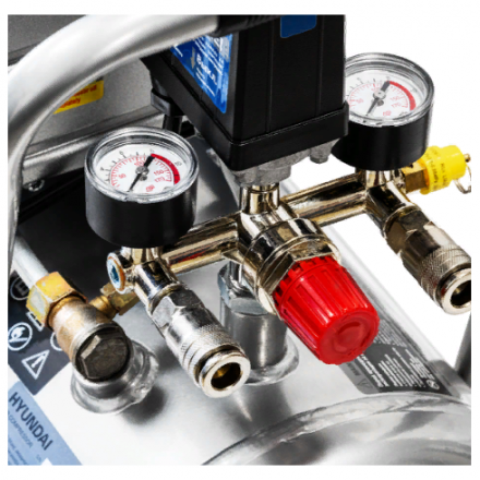 Воздушный компрессор Hyundai HYC18254C Воздушный компрессор Hyundai HYC18254C