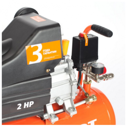 Воздушный компрессор PATRIOT Euro 24-240K (+ набор пневиоинструмента KIT 5В) Воздушный компрессор PATRIOT Euro 24-240K (+ набор пневиоинструмента KIT 5В)