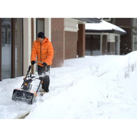 Снегоуборщик электрический DAEWOO DAST 2600E Снегоуборщик электрический DAEWOO DAST 2600E