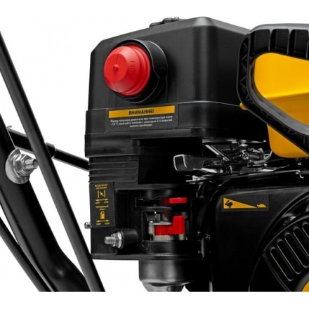 Бензиновая снегоуборочная машина Denzel SB 560 LP Бензиновая снегоуборочная машина Denzel SB 560 LP