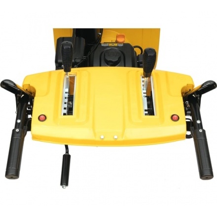 Бензиновая снегоуборочная машина Denzel SBM 610S PRO Бензиновая снегоуборочная машина Denzel SBM 610S PRO