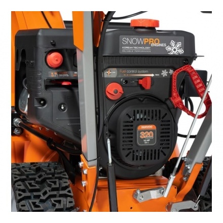 Снегоуборщик бензиновый DAEWOO DAST 1080 Снегоуборщик бензиновый DAEWOO DAST 1080