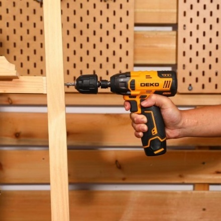 Аккумуляторный шуруповерт Deko DKIS12-Li Аккумуляторный шуруповерт Deko DKIS12-Li