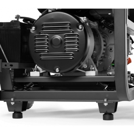 Генератор дизельный DAEWOO DDAE 9000DXE-3 Генератор дизельный DAEWOO DDAE 9000DXE-3