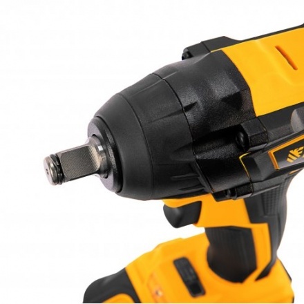 Аккумуляторный гайковерт Denzel CIW-IB-300 Аккумуляторный гайковерт Denzel CIW-IB-300