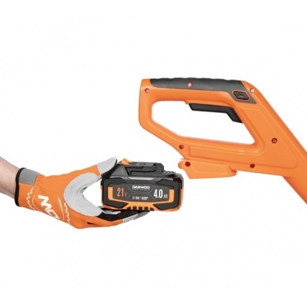 Снегоуборщик аккумуляторный DAEWOO DAST 3221Li SET Снегоуборщик аккумуляторный DAEWOO DAST 3221Li SET