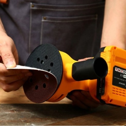 Эксцентриковая шлифовальная машина Deko DKCG20-125 Эксцентриковая шлифовальная машина Deko DKCG20-125