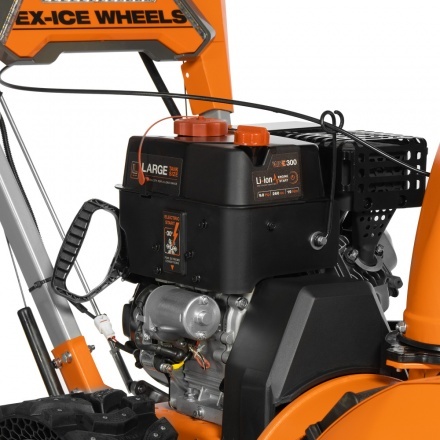 Снегоуборщик бензиновый DAEWOO DAST 8570 (LCT) Снегоуборщик бензиновый DAEWOO DAST 8570 (LCT)