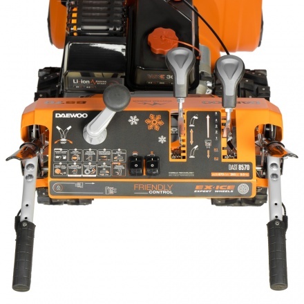 Снегоуборщик бензиновый DAEWOO DAST 8570 (LCT) Снегоуборщик бензиновый DAEWOO DAST 8570 (LCT)