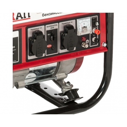 Бензиновый генератор Brait BR2500-CU Бензиновый генератор Brait BR2500-CU