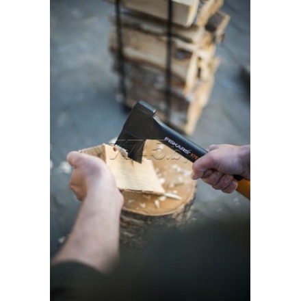 Топор универсальный X10 S FISKARS (1015619) Топор универсальный X10 S FISKARS (1015619)
