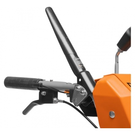 Снегоуборщик бензиновый DAEWOO DAST 1370 Снегоуборщик бензиновый DAEWOO DAST 1370