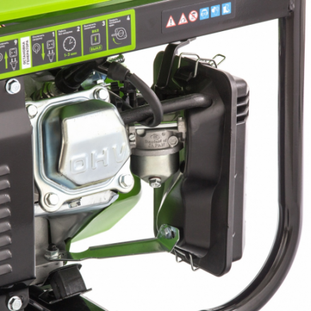 Бензиновый генератор СибрТех БС-2800 Бензиновый генератор СибрТех БС-2800