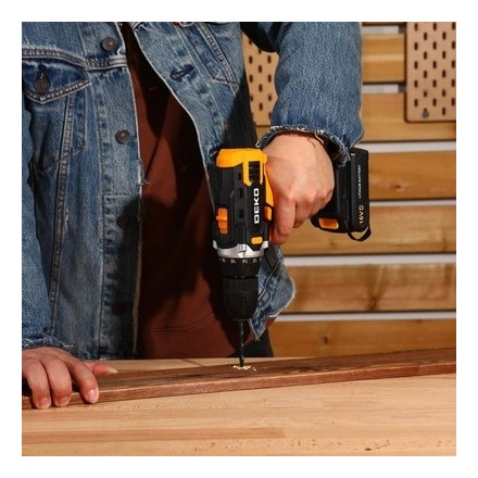 Аккумуляторная дрель-шуруповерт Deko Sharker Аккумуляторная дрель-шуруповерт Deko Sharker