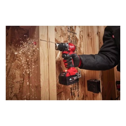 Аккумуляторная дрель-шуруповерт Milwaukee M18 BLPDRC-402C 4933492824 Аккумуляторная дрель-шуруповерт Milwaukee M18 BLPDRC-402C 4933492824