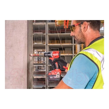 Аккумуляторная дрель-шуруповерт Milwaukee M18 BLPDRC-402C 4933492824 Аккумуляторная дрель-шуруповерт Milwaukee M18 BLPDRC-402C 4933492824