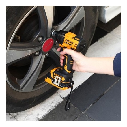 Аккумуляторный гайковерт Deko DKIS-Li Аккумуляторный гайковерт Deko DKIS-Li