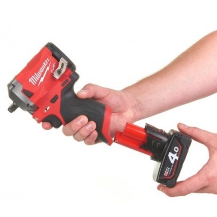 Аккумуляторный шуруповерт Milwaukee M12 FIW38-0 Fuel 4933464612 Аккумуляторный шуруповерт Milwaukee M12 FIW38-0 Fuel 4933464612