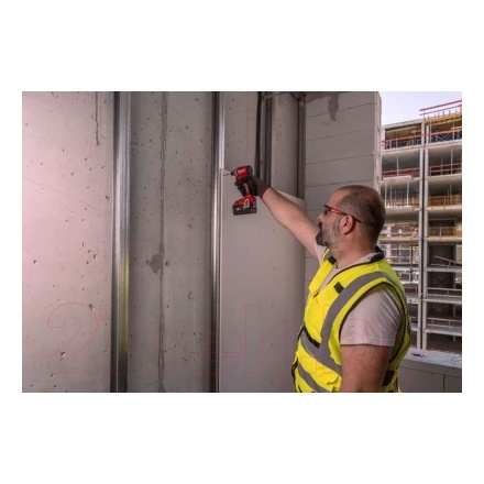 Аккумуляторный шуруповерт Milwaukee 4933492840 Аккумуляторный шуруповерт Milwaukee 4933492840