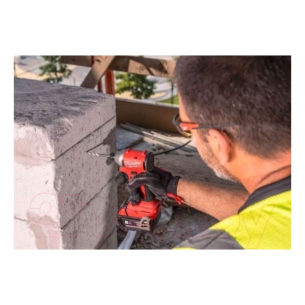 Аккумуляторный шуруповерт Milwaukee 4933492840 Аккумуляторный шуруповерт Milwaukee 4933492840