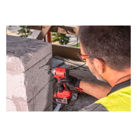 Аккумуляторный шуруповерт Milwaukee M18 BLIDRC-0 4933492839 Аккумуляторный шуруповерт Milwaukee M18 BLIDRC-0 4933492839