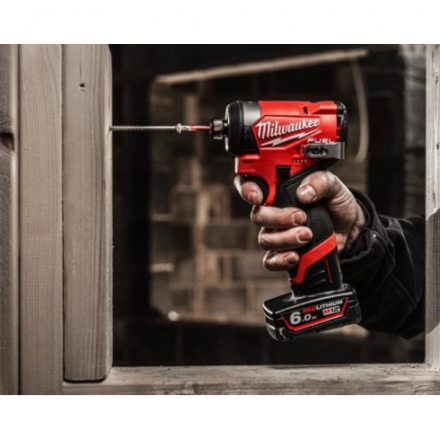Аккумуляторный шуруповерт Milwaukee M12 FID2-202X 4933479877 Аккумуляторный шуруповерт Milwaukee M12 FID2-202X 4933479877