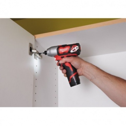 Аккумуляторный шуруповерт Milwaukee M12BID-0 4933441955 Аккумуляторный шуруповерт Milwaukee M12BID-0 4933441955