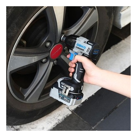 Аккумуляторный гайковерт Deko ZKIS Аккумуляторный гайковерт Deko ZKIS