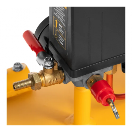 Воздушный компрессор Denzel BCI3000-T/200 Воздушный компрессор Denzel BCI3000-T/200