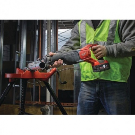 Сабельная пила Milwaukee M18 BSX-0 Сабельная пила Milwaukee M18 BSX-0