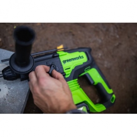 Перфоратор Greenworks GD24SDS2 бесщеточный 2Дж 24V 3803007UB (c АКБ 4Ач и ЗУ) Перфоратор Greenworks GD24SDS2 бесщеточный 2Дж 24V 3803007UB (c АКБ 4Ач и ЗУ)