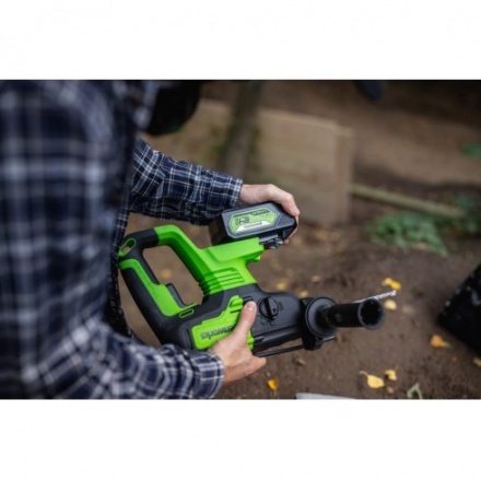 Перфоратор Greenworks GD24SDS2 бесщеточный 2Дж 24V 3803007UB (c АКБ 4Ач и ЗУ) Перфоратор Greenworks GD24SDS2 бесщеточный 2Дж 24V 3803007UB (c АКБ 4Ач и ЗУ)