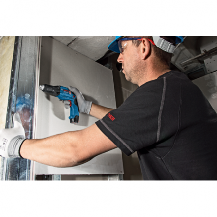 Профессиональный шуруповерт Bosch GTB 12V-11 Professional (0.601.9E4.002) Профессиональный шуруповерт Bosch GTB 12V-11 Professional (0.601.9E4.002)