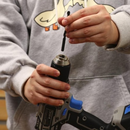 Аккумуляторная дрель-шуруповерт Deko DKCID20 063-4421 Аккумуляторная дрель-шуруповерт Deko DKCID20 063-4421