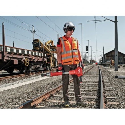 Аккумуляторный гайковерт Milwaukee M18 FHIWF1R-122С 4933493141 Аккумуляторный гайковерт Milwaukee M18 FHIWF1R-122С 4933493141