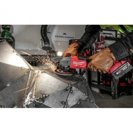 Угловая шлифовальная машина Milwaukee M18 ONEFSAG125XPDB-0 4933478434 Угловая шлифовальная машина Milwaukee M18 ONEFSAG125XPDB-0 4933478434
