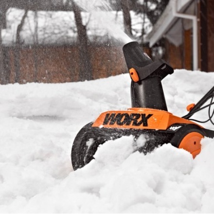 Снегоуборщик электрический Worx WG450E Снегоуборщик электрический Worx WG450E