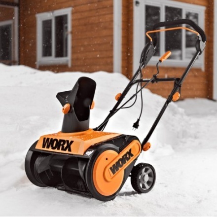 Снегоуборщик электрический Worx WG450E Снегоуборщик электрический Worx WG450E