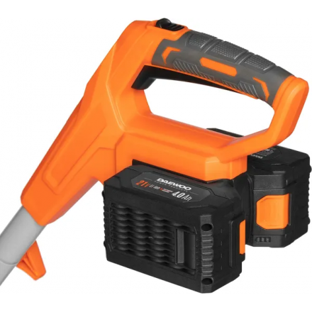 Снегоуборщик аккумуляторный Daewoo Power DAST 4242Li SET Снегоуборщик аккумуляторный Daewoo Power DAST 4242Li SET