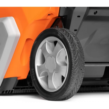 Снегоуборщик аккумуляторный Daewoo DAST 6042Li Снегоуборщик аккумуляторный Daewoo DAST 6042Li