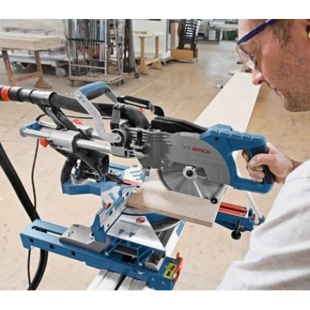 Торцовочная пила Bosch GCM 800 SJ (0601B19000) Торцовочная пила Bosch GCM 800 SJ (0601B19000)