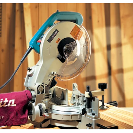 Торцовочная пила Makita LS1040N Торцовочная пила Makita LS1040N