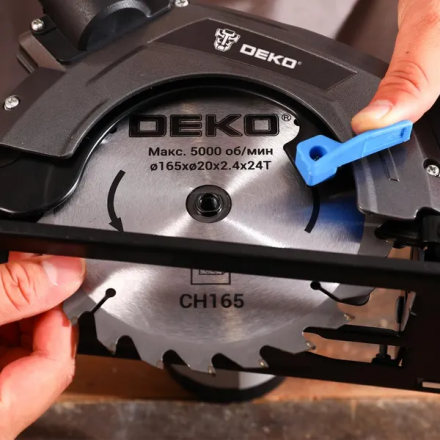 Торцовочная пила Deko CSDK-1500 PRO Торцовочная пила Deko CSDK-1500 PRO