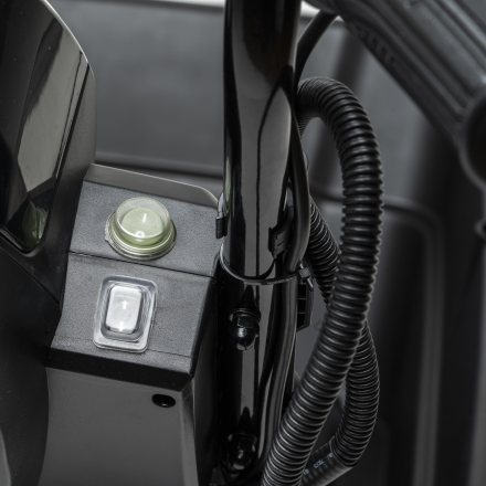 Тележка аккумуляторная садовая Greenworks 82GC 82В без АКБ и ЗУ (7400607) Тележка аккумуляторная садовая Greenworks 82GC 82В без АКБ и ЗУ (7400607)