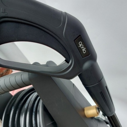 Мойка высокого давления Aprila G-144 Мойка высокого давления Aprila G-144